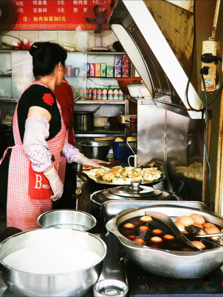 老家這一張3塊錢的麥餅，城市里打著燈籠也找不到