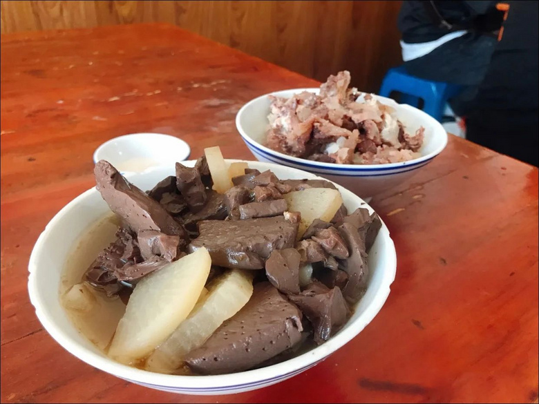 老家這一張3塊錢的麥餅，城市里打著燈籠也找不到