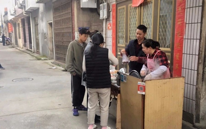 老家這一張3塊錢的麥餅，城市里打著燈籠也找不到