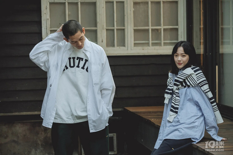 (jin)sϵL(fng)
