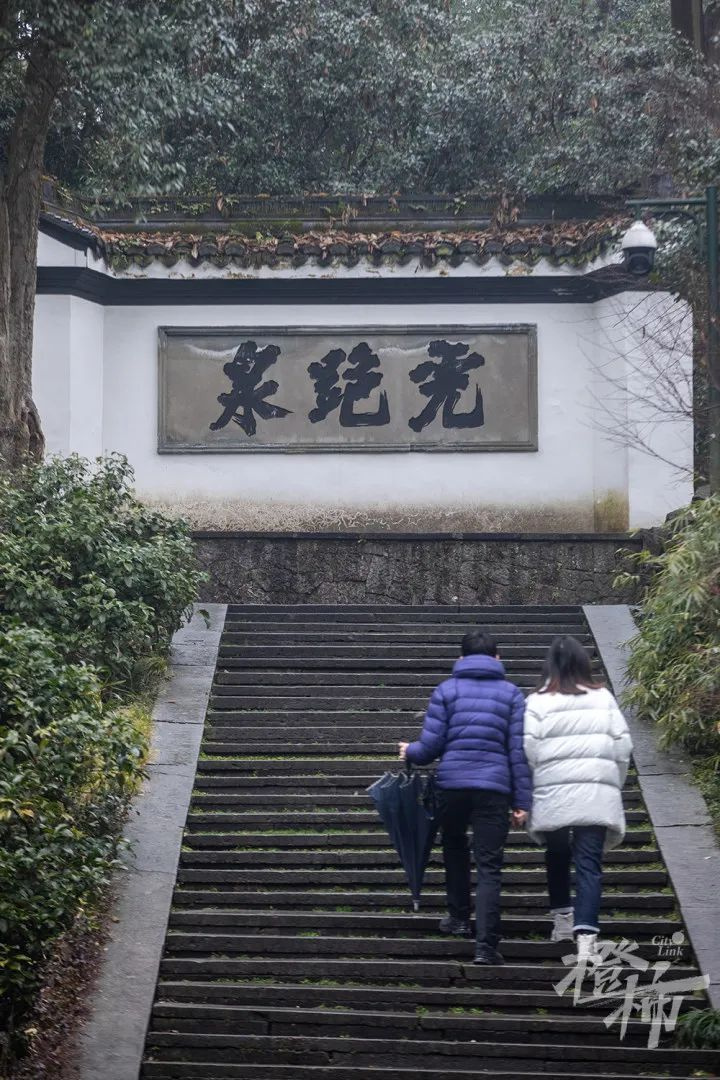 xʽУ仢h(yun)](mi)^f(wn)²ó
