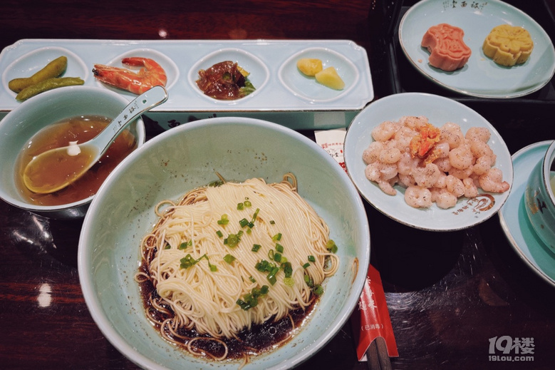 周末去蘇州，印象最深刻的是人均300塊的“蘇式定食”！