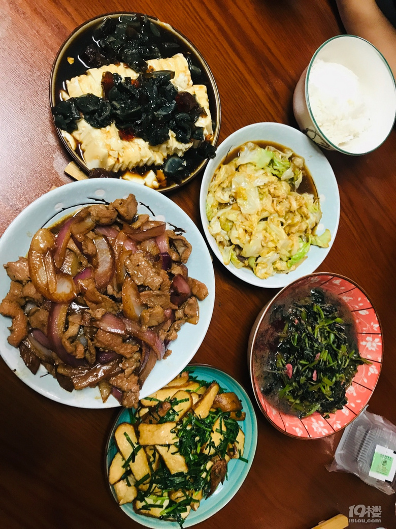 晚餐時間到
