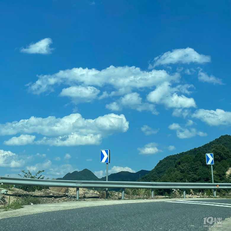 ɽˮţ׷ӛ