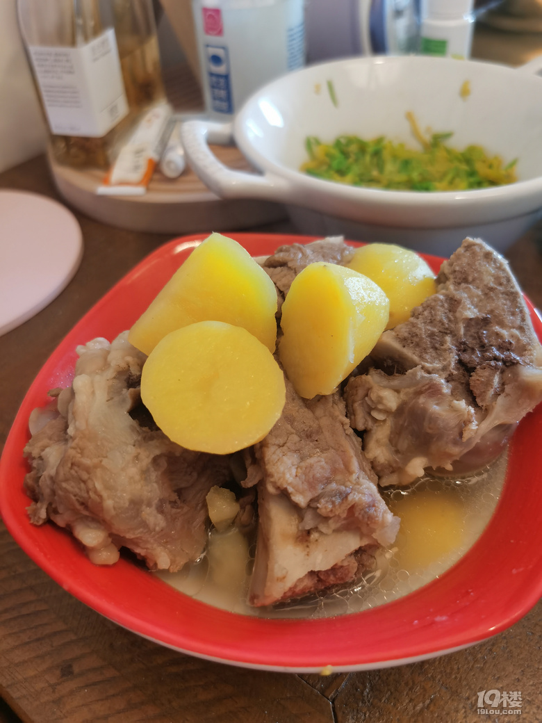 爹媽羊了之后，兒子照顧我們的飲食