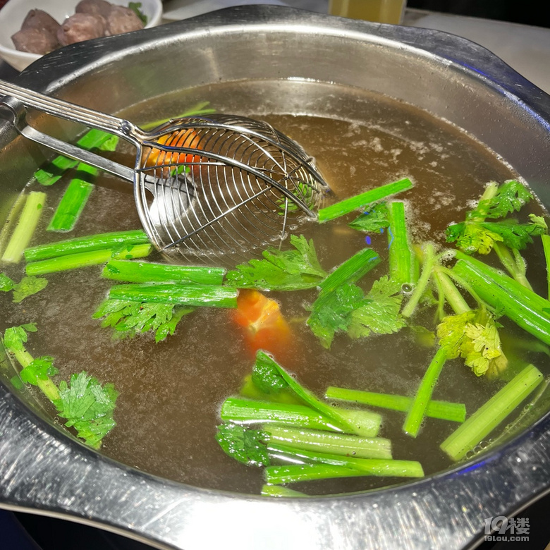 冬季該吃火鍋了吧