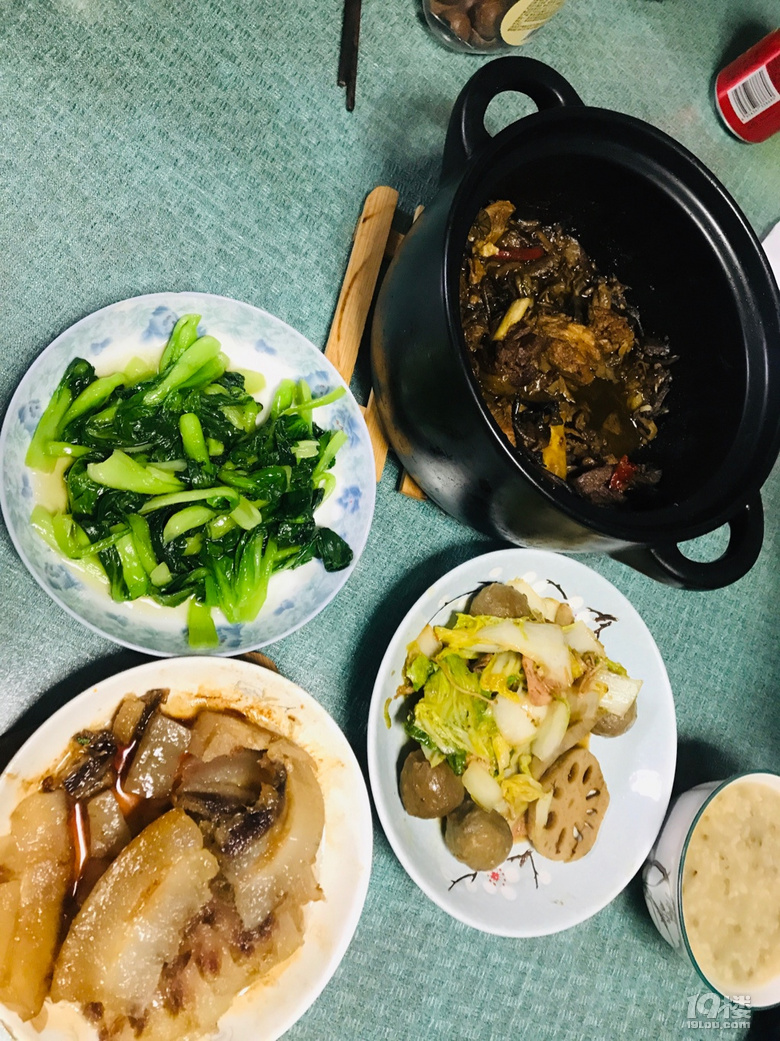 這一天吃吃喝喝玩玩