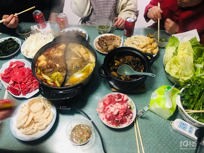 這一天吃吃喝喝玩玩