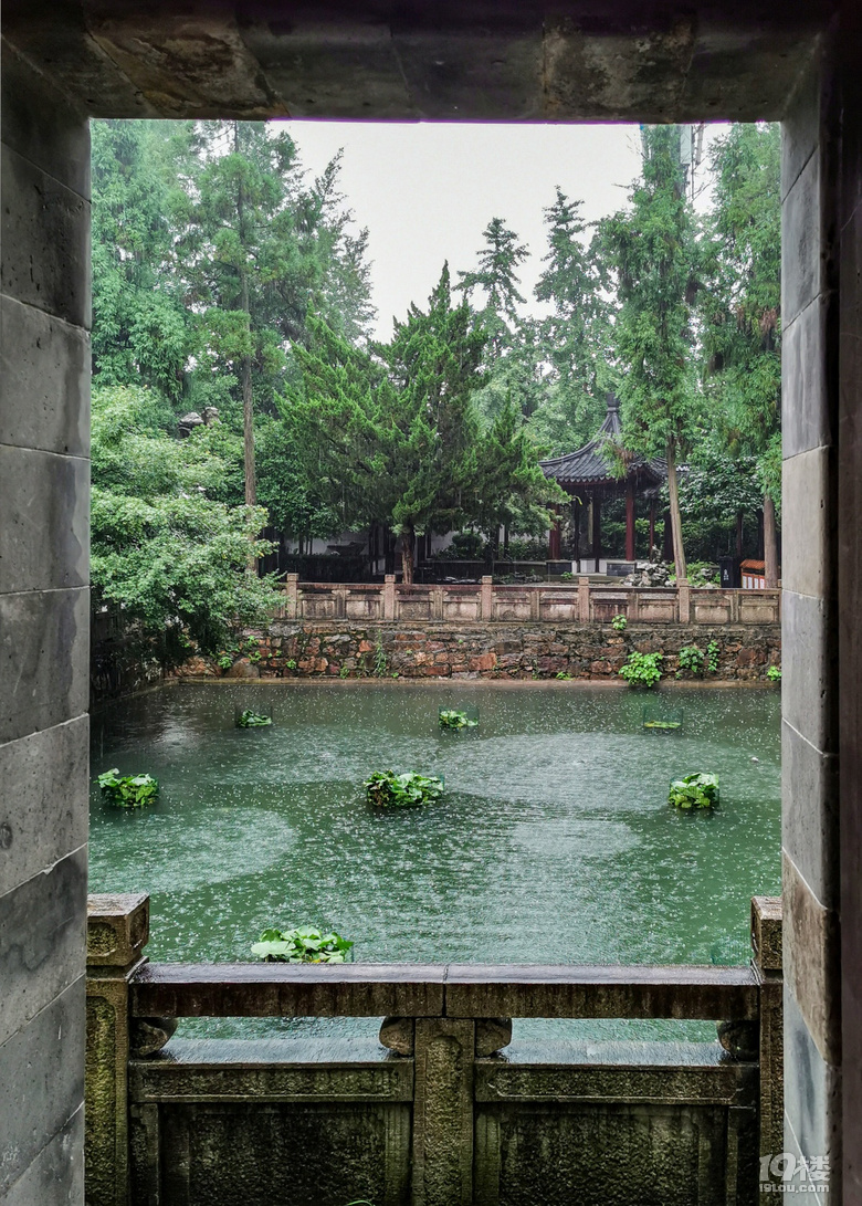 曲徑通幽處，禪房花木深-常熟興福寺