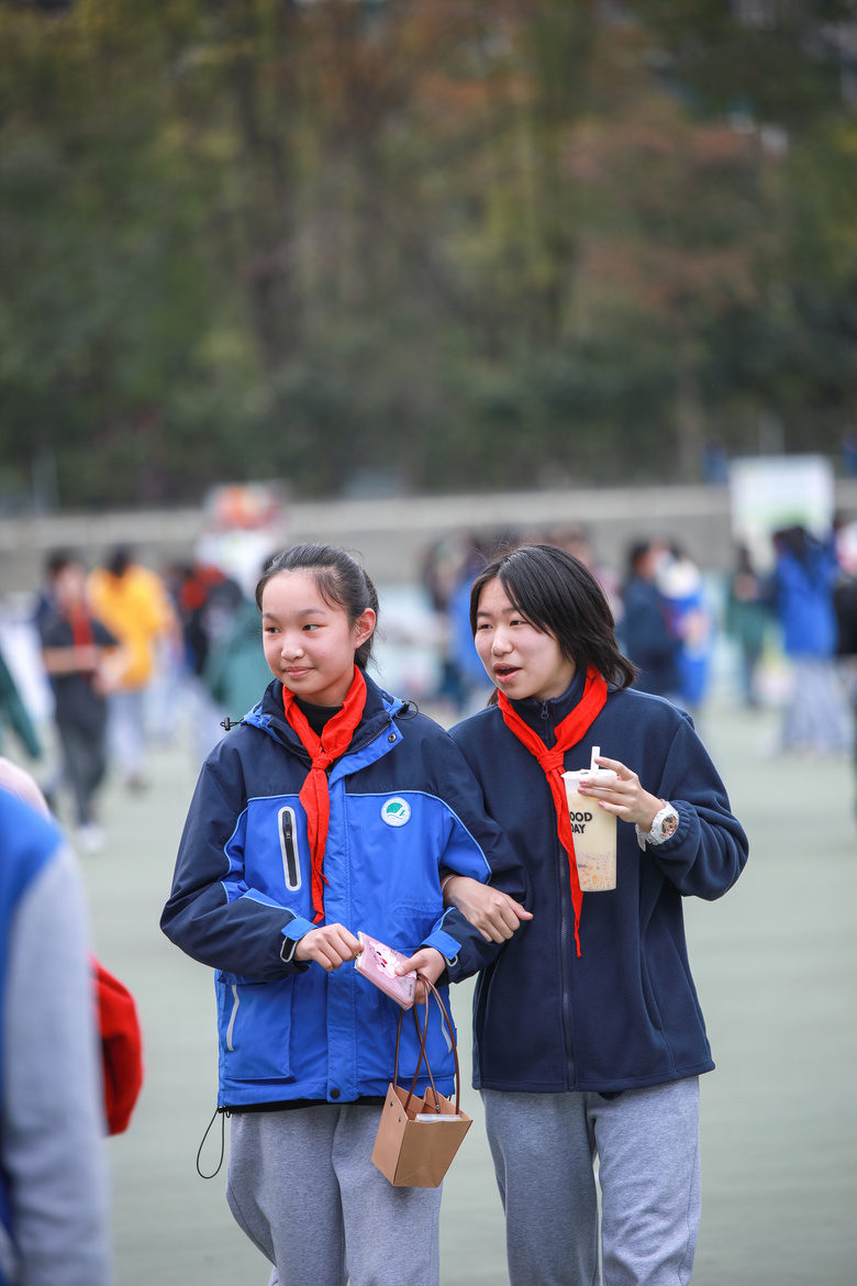 У@xu---xuЃrğor