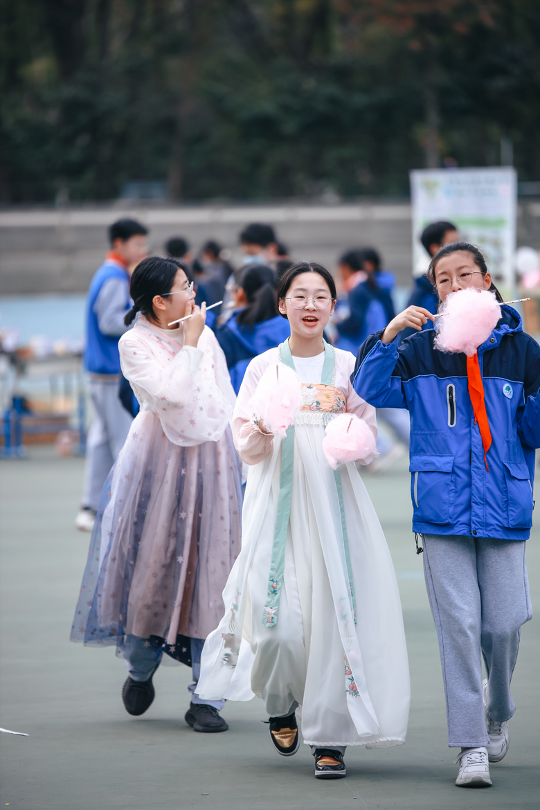 У@xu---xuЃrğor