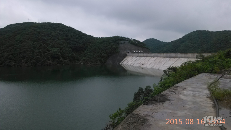 千島湖水就是從這個大碗流入杭州千家萬戶