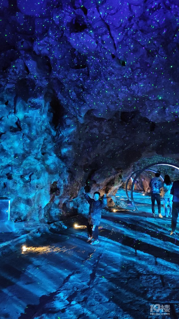 靈山幻境，杭州唯一的巖溶洞窟，帶上我們家小孫悟空去靈山探險