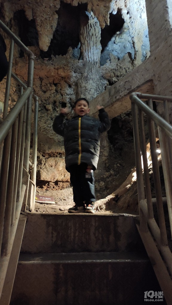 靈山幻境，杭州唯一的巖溶洞窟，帶上我們家小孫悟空去靈山探險