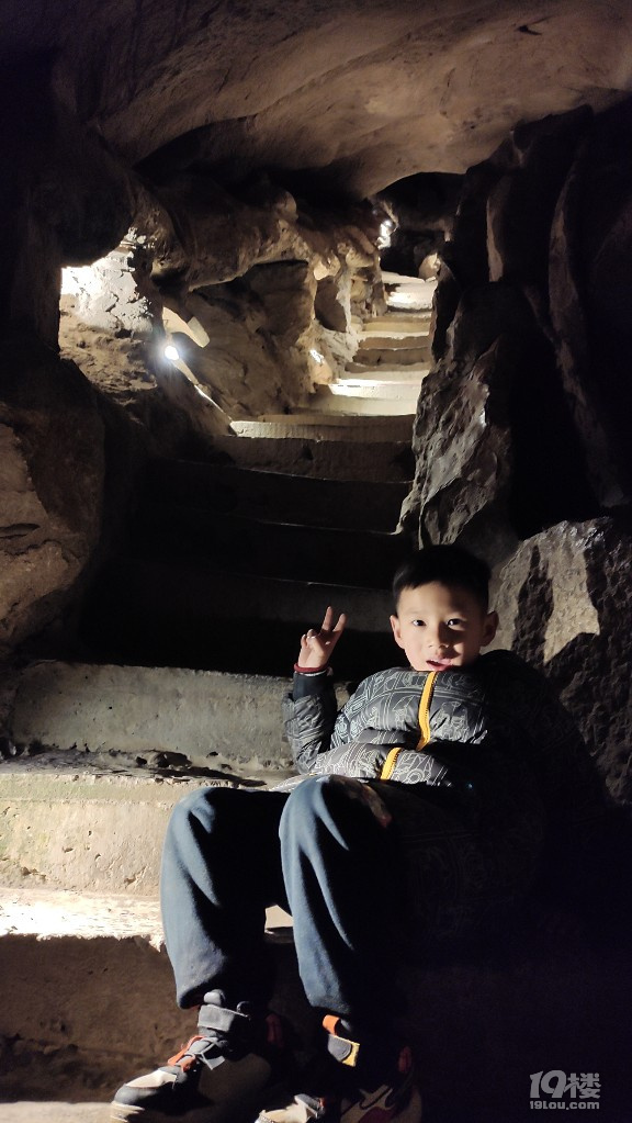 靈山幻境，杭州唯一的巖溶洞窟，帶上我們家小孫悟空去靈山探險