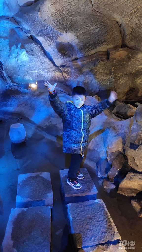 靈山幻境，杭州唯一的巖溶洞窟，帶上我們家小孫悟空去靈山探險