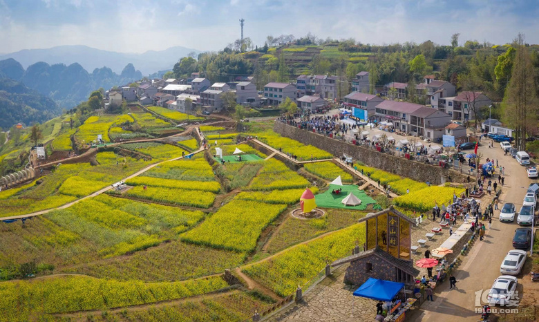 2023百家旅行社媒體走進(jìn)新昌暨下巖貝·金山上鄉(xiāng)村藝術(shù)節(jié)開(kāi)幕