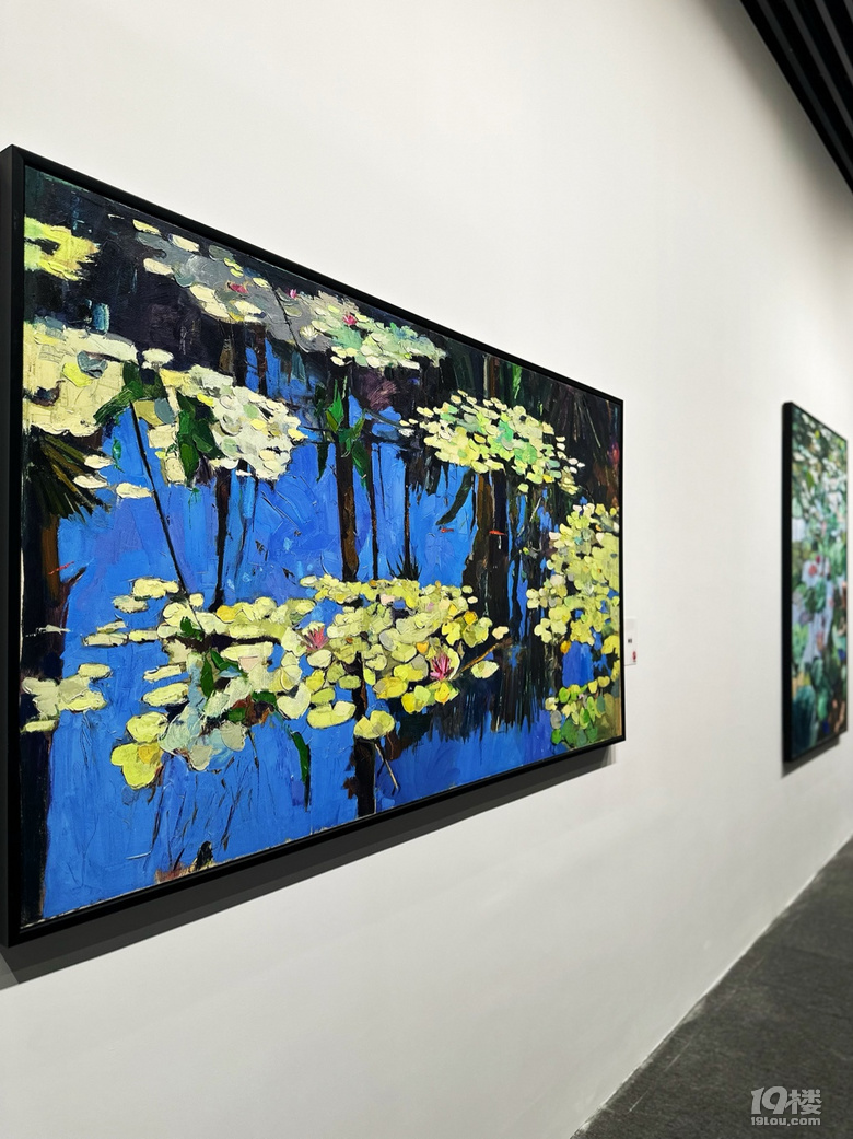 家門(mén)口，運(yùn)河邊，工藝美術(shù)館看個(gè)展