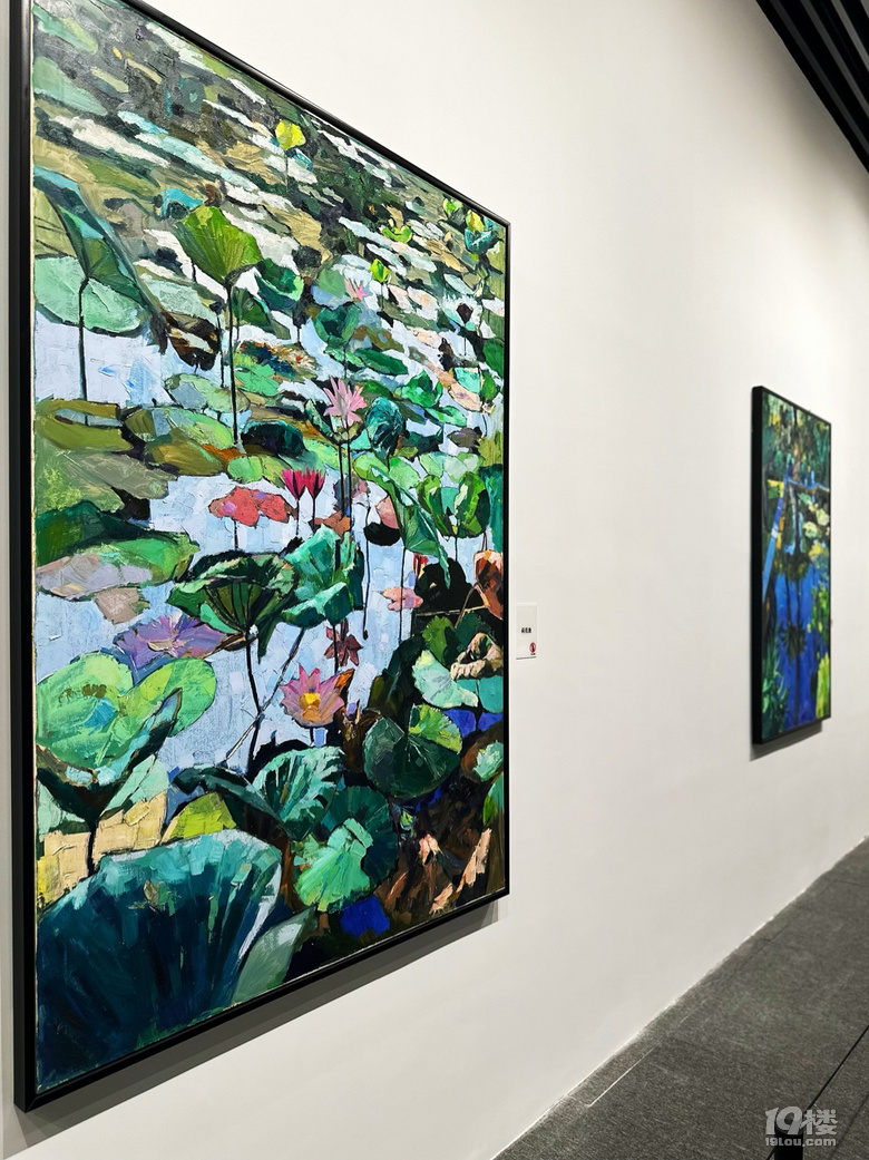 家門(mén)口，運(yùn)河邊，工藝美術(shù)館看個(gè)展