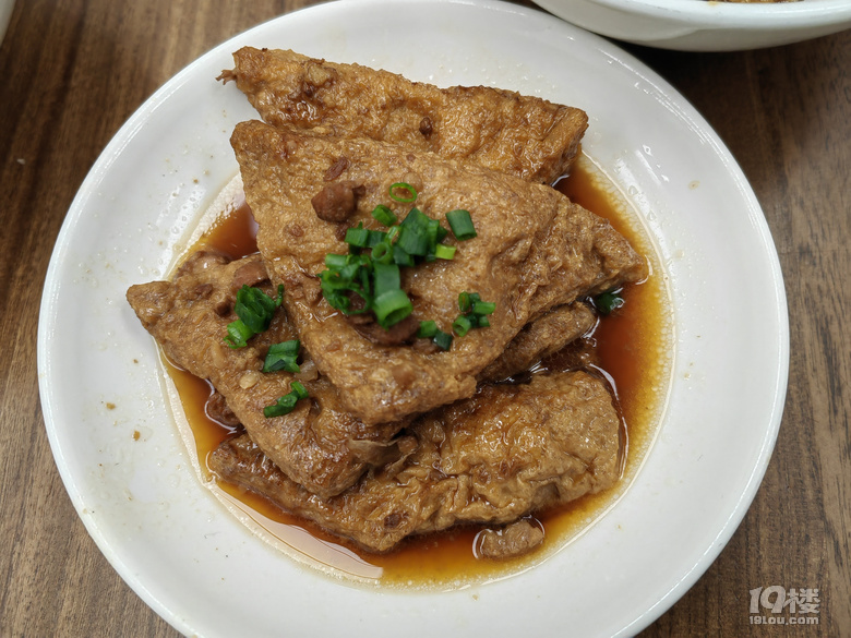 老板現(xiàn)在越做越大了