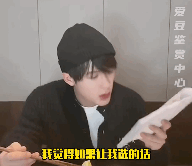 顏霸男星劇里高冷一匹，劇外卻天天抱著小狗不撒手…粉絲：放開那