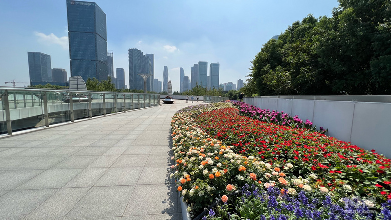 《剪刀手講故事》—大濱江之亞運花園