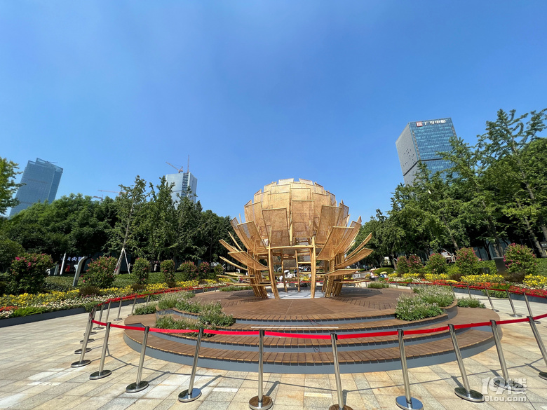 《剪刀手講故事》—大濱江之亞運花園