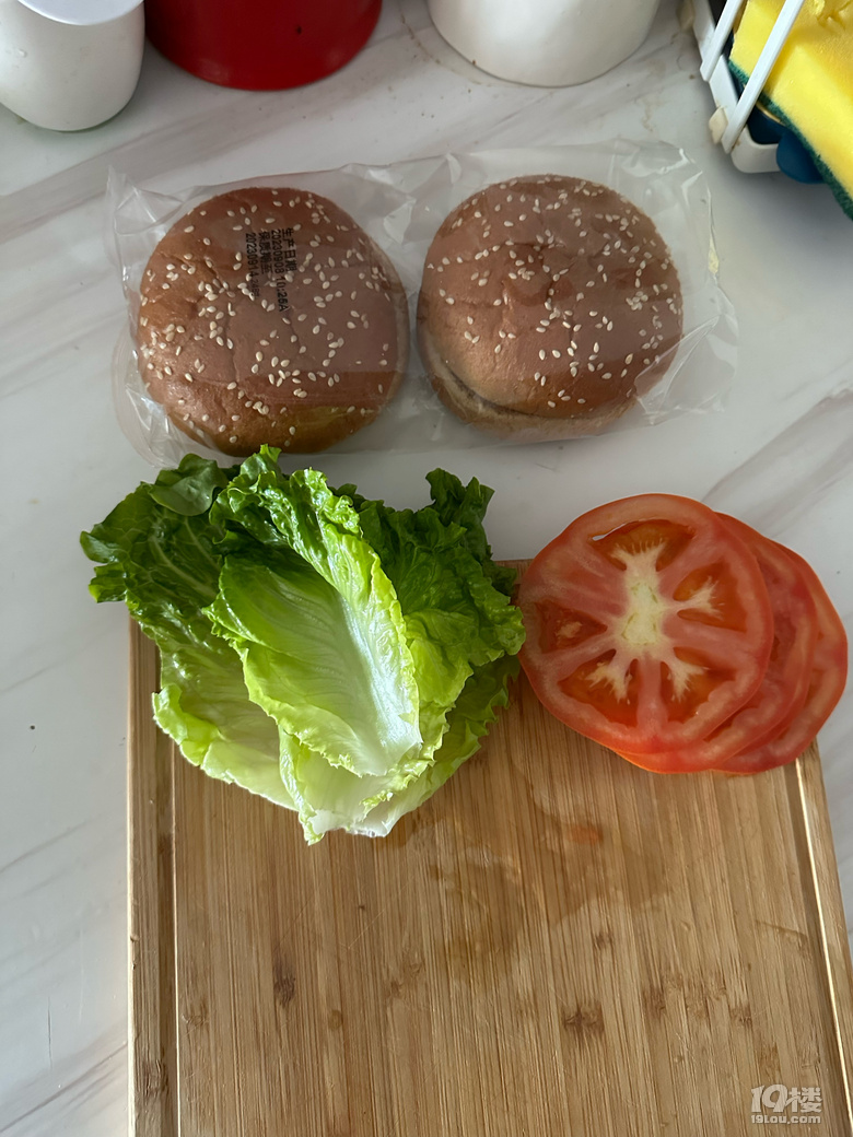 自制藤椒雞腿漢堡，比KFC便宜