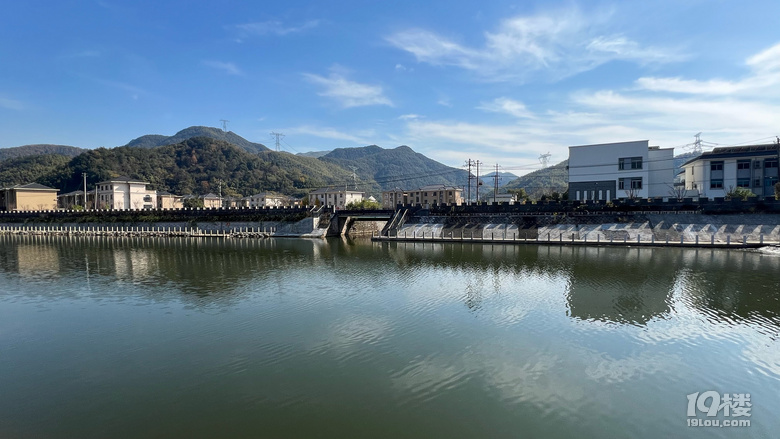 《旅行故事》—鳳凰塢
