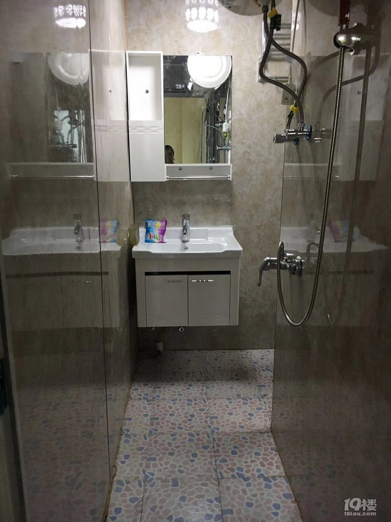 ʳָ {(ln)ɫϼ@(d)Nl(wi)PʹP |