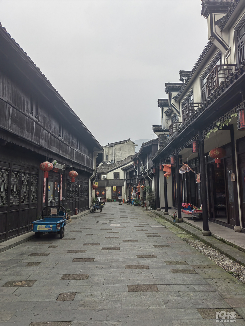 蕭山河上鎮(zhèn)鳳凰村抗戰(zhàn)紀念館及古鎮(zhèn)一日游