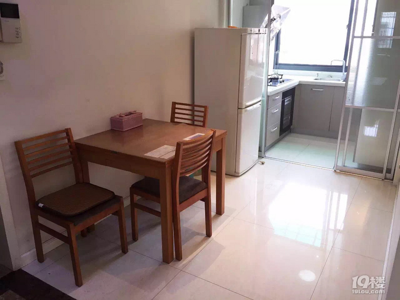 ļɺ̩С^(q)|ֱoн