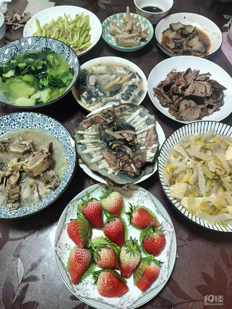 2.9號爸爸媽媽來我家吃中飯