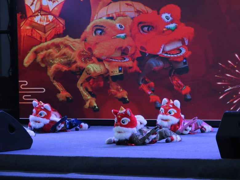 oǈ(chng)C(j)ă(yu)ŕr(sh)