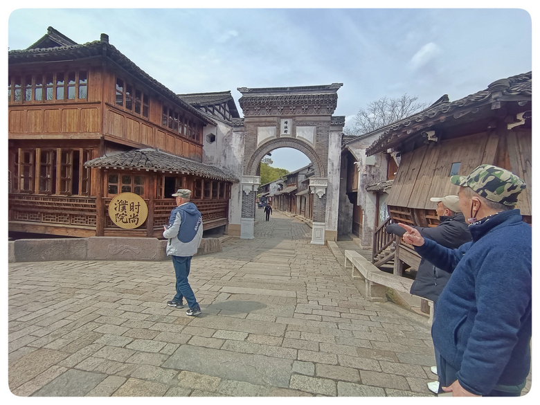 Ժ(zhn)һ(g)r(sh)?֙C(j)Ĕz4