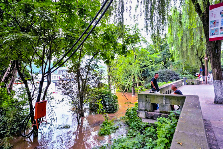 oݳf85-족ˮ(chung)¸ Ҳ̧;