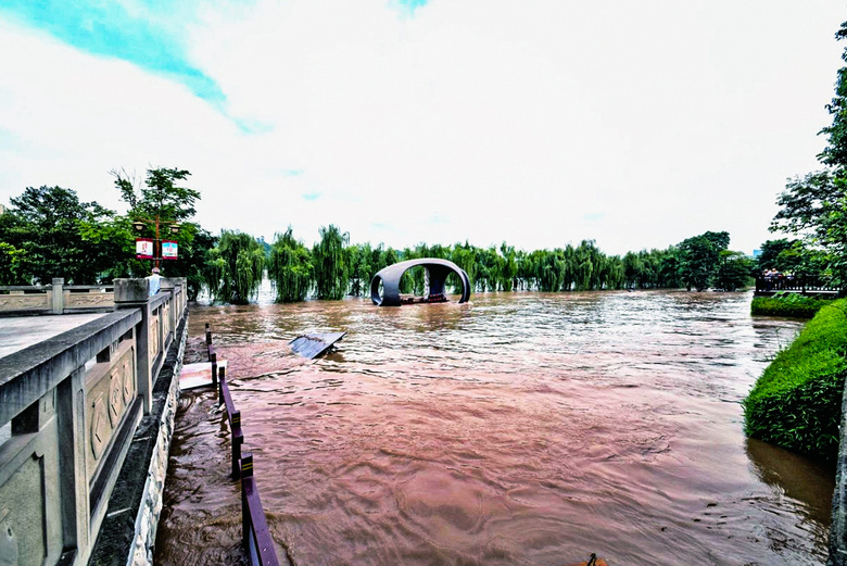 oݳf85-족ˮ(chung)¸ Ҳ̧;