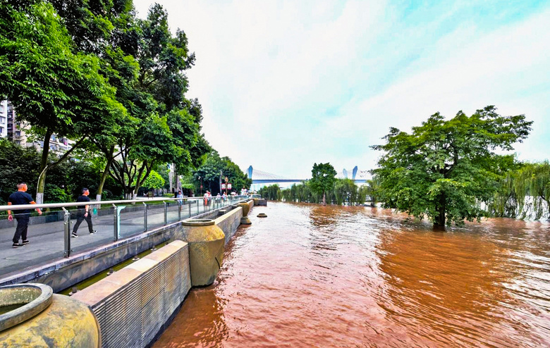 oݳf85-족ˮ(chung)¸ Ҳ̧;