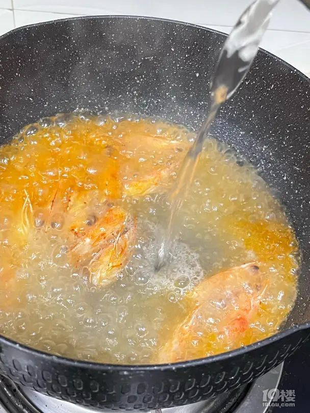 三鮮菌菇湯，低卡又美味