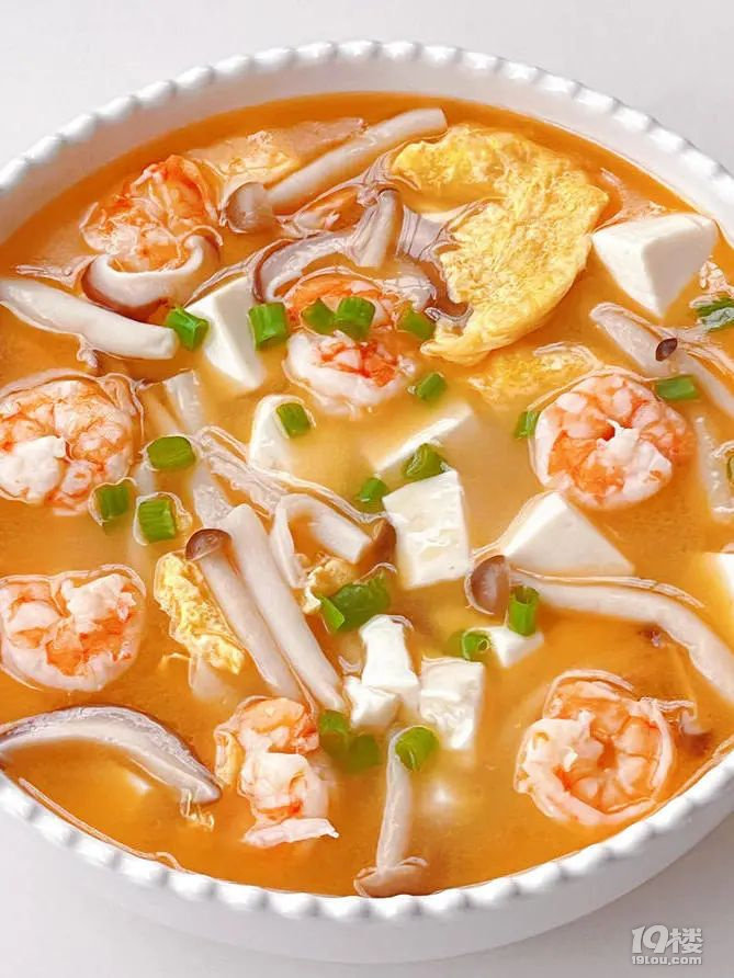 三鮮菌菇湯，低卡又美味