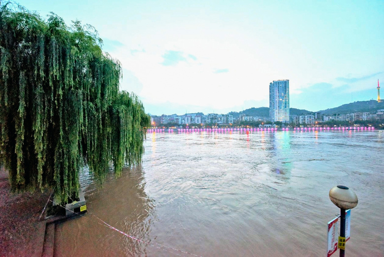 oݳf88-ˮӰ2쵽ě]˸