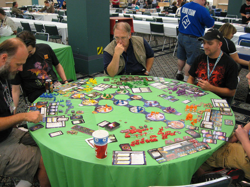 22日晚上，召集17人玩桌上游戏。-休闲总动员-杭州19楼