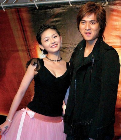 大S与仔仔新戏硬碰硬 开镜宣传撞一起