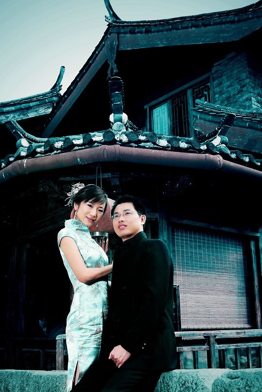 〓〓〓发些我和媳妇在丽江拍的结婚照，周杰伦的中国风(⊙o⊙)哦〓〓〓