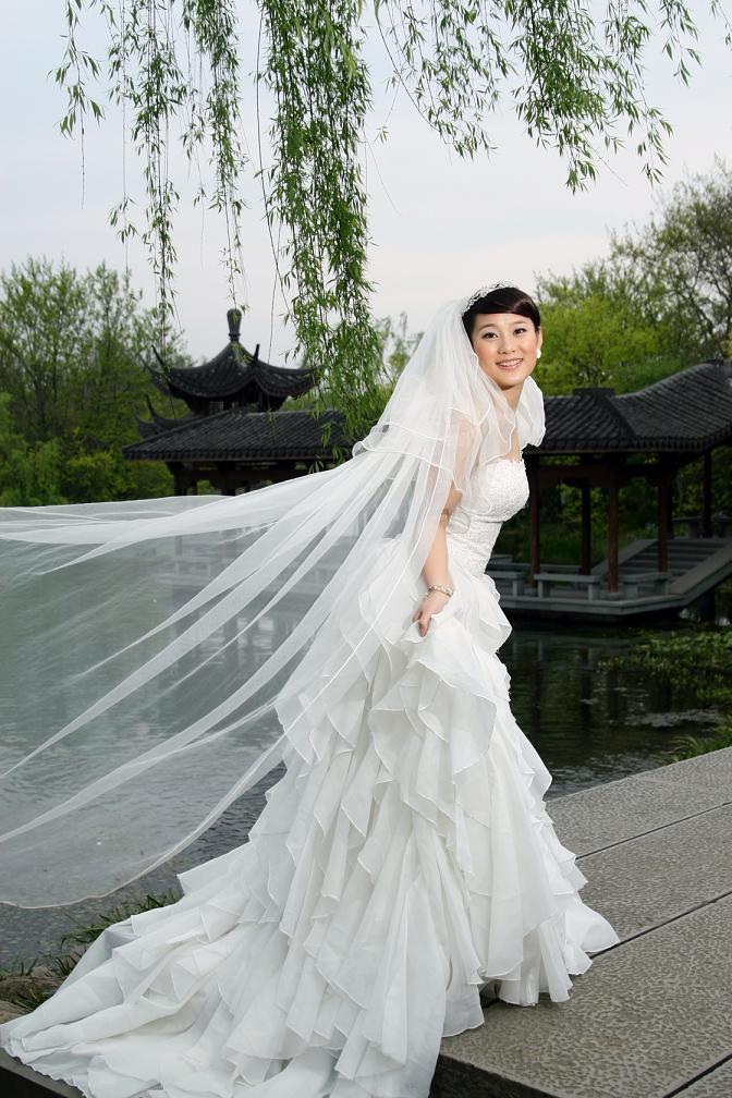 秀一秀我的搞笑婚纱照