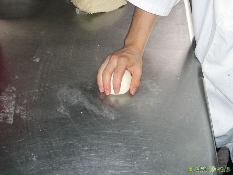 意大利薄底手工PIZZA制作全过程(图文并茂)-美