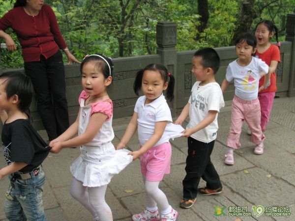 亲子:手拉手亲子群: 小朋友相聚 爬山喝茶-孩爸