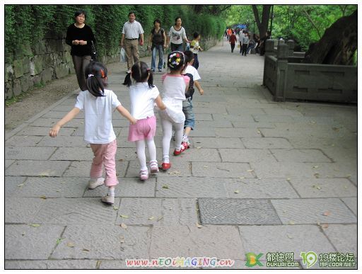 亲子:手拉手亲子群: 小朋友相聚 爬山喝茶-第2页