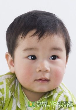 给儿子改的一寸照,顺便拿来做头像了。-孩爸孩