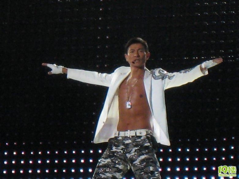 刘德华2007.10.13杭州演唱会 那首忘情水不再